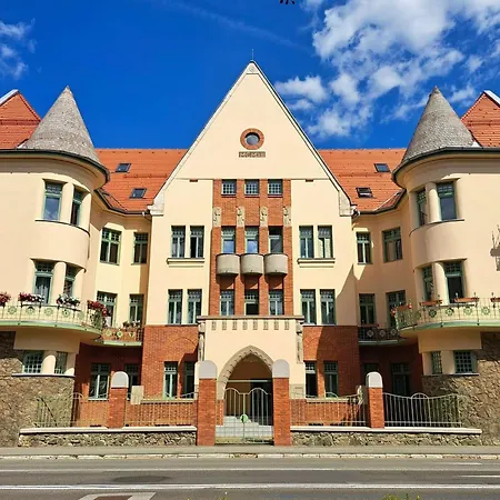 Tost Palace - Centrum With Private Parking Apartamento Košice