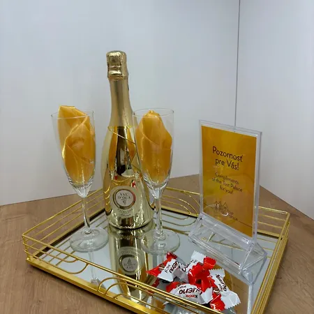 Apartamento Tost Palace - Centrum With Private Parking