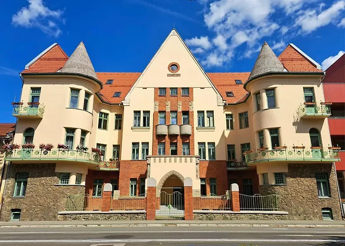 Tost Palace - Centrum With Private Parking Appartement Košice