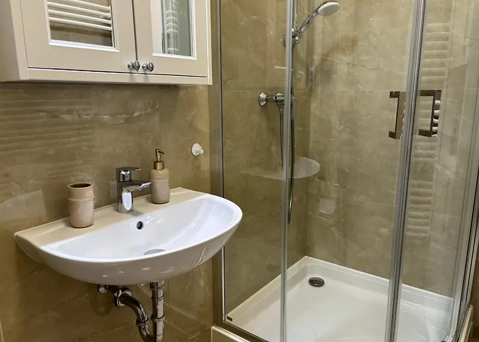 Tost Palace - Centrum With Private Parking Apartamento *