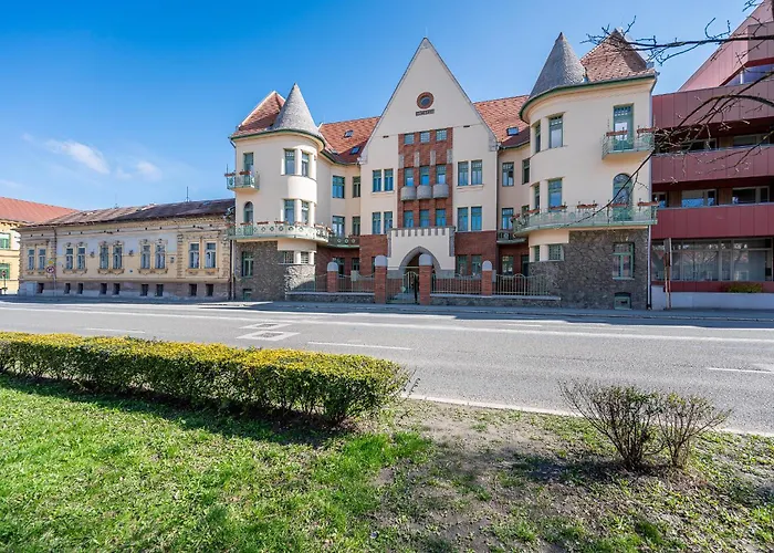 Tost Palace - Centrum With Private Parking Apartamento *